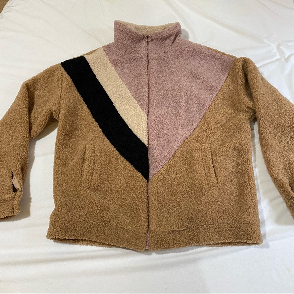 Aaron & Amber teddy sweater size L